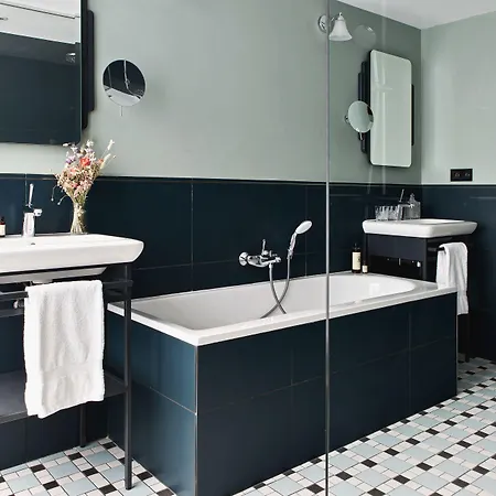 Hotel Botaniste 4*