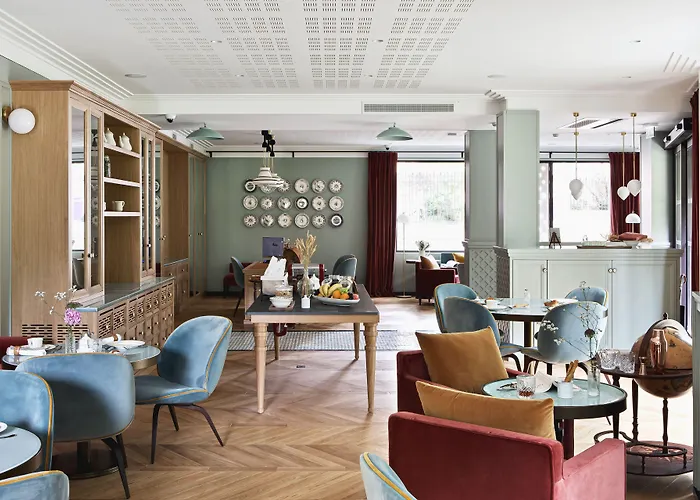 ホテル Botaniste パリ